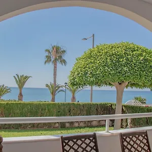 https://apto-en-mojacar-1-linea-de-playa-y-vistas-al-mar.es-andalucia.com